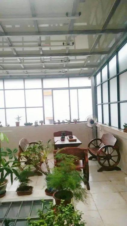 還在裝傳統(tǒng)陽光房？太傻了！如今大家都裝這個，美觀、環(huán)保還能賺錢！